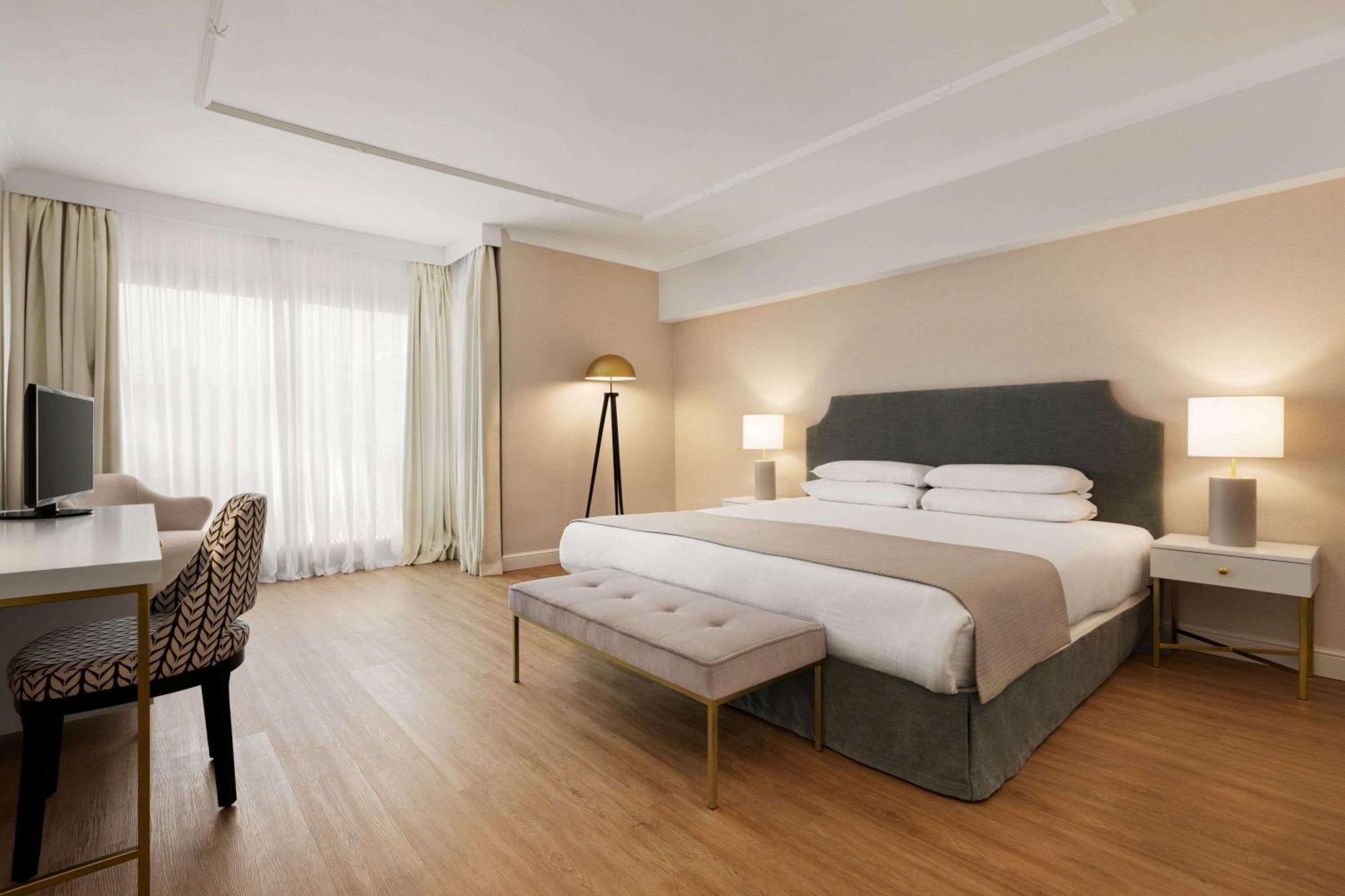 Avenue Louise Trademark Collection By Wyndham 4* Bruxelas